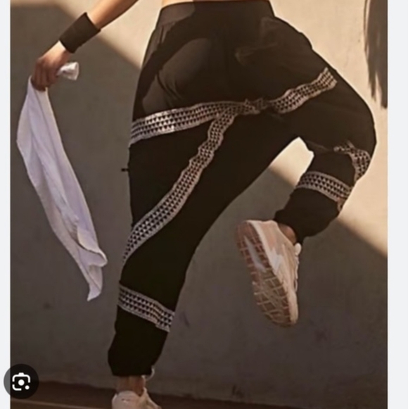 free people movement Pants - FP Movement by Free People Summer Moon Harem pants Sz S.